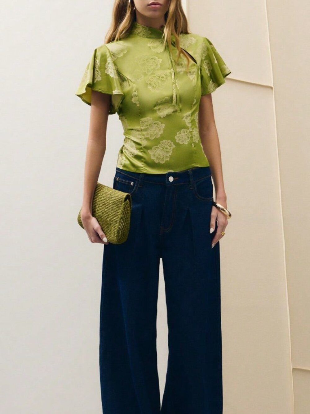 Green Elegant Women's Floral Top Featuring A Mandarin Collar